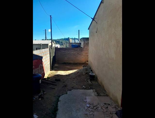 2 BEDROOM HOUSE FOR SALE IN SOL PLAATJIE